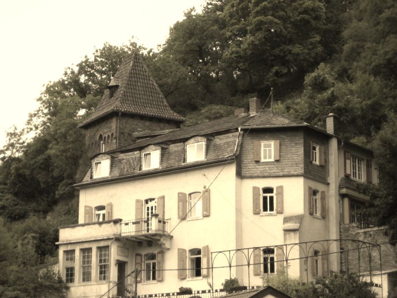 Datei:Haupthaus.jpg